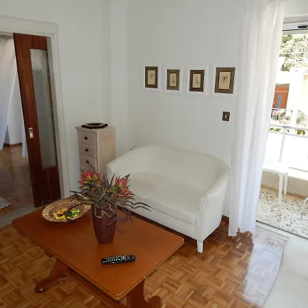 בית נופש Zira House